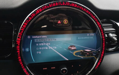 MINI Hatch, 2023 год, 1 980 000 рублей, 10 фотография