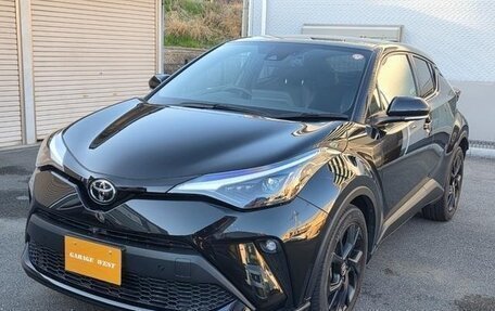 Toyota C-HR I рестайлинг, 2023 год, 1 825 000 рублей, 2 фотография