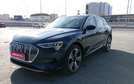 Audi e-tron I, 2021 год, 5 168 000 рублей, 1 фотография