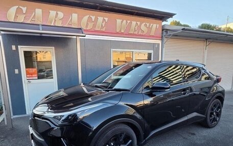 Toyota C-HR I рестайлинг, 2023 год, 1 825 000 рублей, 17 фотография