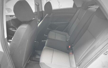 Hyundai Solaris II рестайлинг, 2019 год, 1 300 000 рублей, 4 фотография