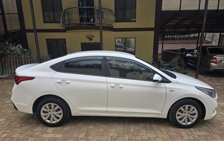 Hyundai Solaris II рестайлинг, 2019 год, 1 300 000 рублей, 5 фотография