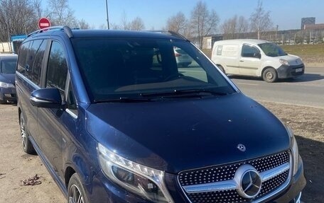 Mercedes-Benz V-Класс, 2017 год, 5 200 000 рублей, 2 фотография