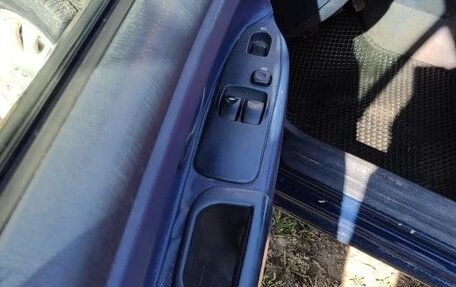 Mitsubishi Carisma I, 2000 год, 300 000 рублей, 5 фотография