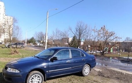 Mitsubishi Carisma I, 2000 год, 300 000 рублей, 8 фотография