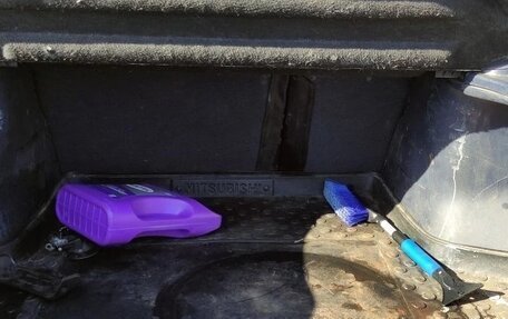 Mitsubishi Carisma I, 2000 год, 300 000 рублей, 11 фотография