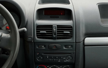 Renault Symbol I, 2006 год, 269 000 рублей, 16 фотография