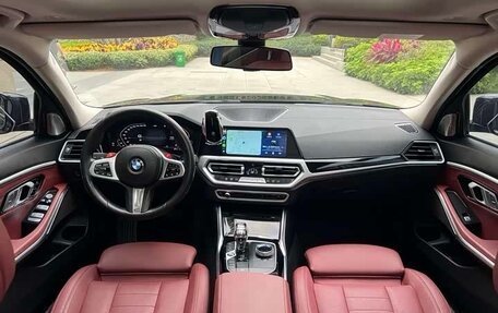 BMW 3 серия, 2021 год, 2 990 000 рублей, 13 фотография