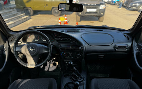 Chevrolet Niva I рестайлинг, 2015 год, 599 000 рублей, 10 фотография