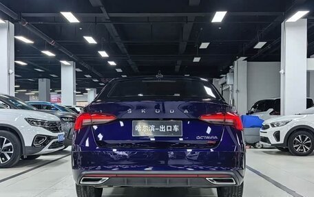 Skoda Octavia IV, 2022 год, 2 100 000 рублей, 5 фотография