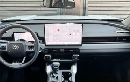 Toyota RAV4, 2026 год, 5 250 000 рублей, 12 фотография