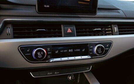 Audi A4, 2019 год, 1 995 000 рублей, 15 фотография