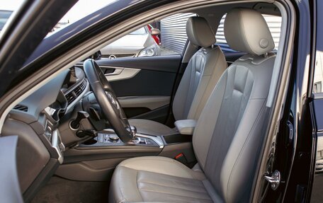 Audi A4, 2019 год, 1 995 000 рублей, 11 фотография