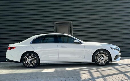 Mercedes-Benz E-Класс, 2025 год, 9 690 000 рублей, 4 фотография