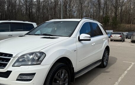 Mercedes-Benz M-Класс, 2011 год, 1 650 000 рублей, 4 фотография