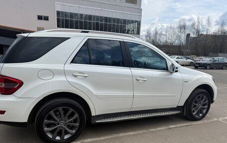 Mercedes-Benz M-Класс, 2011 год, 1 650 000 рублей, 2 фотография