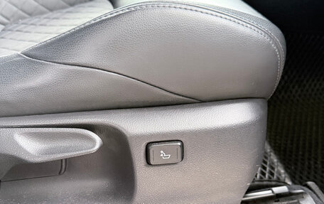 Toyota C-HR I рестайлинг, 2020 год, 3 000 000 рублей, 15 фотография