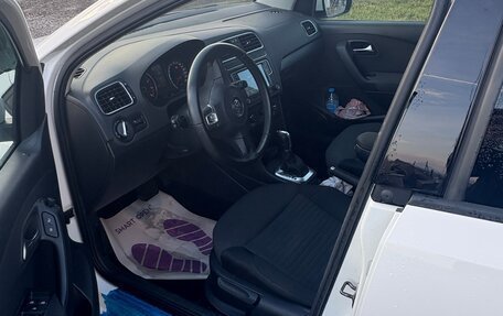 Volkswagen Polo VI (EU Market), 2011 год, 840 000 рублей, 14 фотография