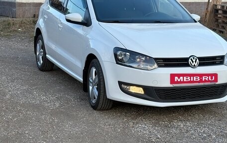 Volkswagen Polo VI (EU Market), 2011 год, 840 000 рублей, 2 фотография