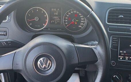 Volkswagen Polo VI (EU Market), 2011 год, 840 000 рублей, 17 фотография