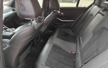 BMW 3 серия, 2021 год, 3 950 000 рублей, 17 фотография