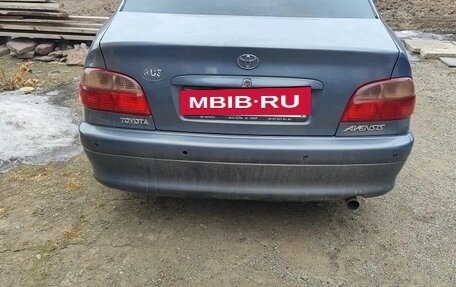 Toyota Avensis III рестайлинг, 2001 год, 265 000 рублей, 3 фотография