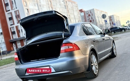 Skoda Superb III рестайлинг, 2008 год, 890 000 рублей, 8 фотография