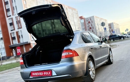 Skoda Superb III рестайлинг, 2008 год, 890 000 рублей, 5 фотография