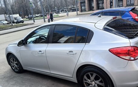 Chevrolet Cruze II, 2013 год, 850 000 рублей, 3 фотография