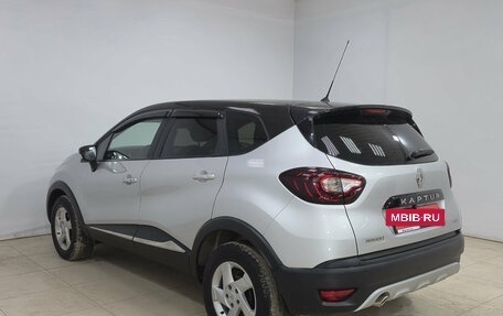 Renault Kaptur I рестайлинг, 2019 год, 1 790 000 рублей, 6 фотография