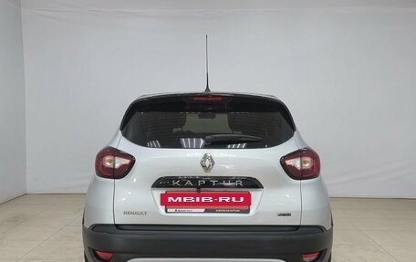 Renault Kaptur I рестайлинг, 2019 год, 1 790 000 рублей, 5 фотография