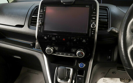 Nissan Serena IV, 2019 год, 2 349 000 рублей, 18 фотография