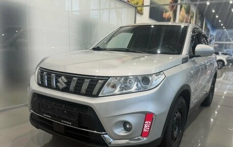 Suzuki Vitara II рестайлинг, 2020 год, 1 800 000 рублей, 2 фотография