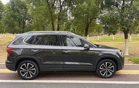 Volkswagen Tharu, 2022 год, 1 800 000 рублей, 7 фотография