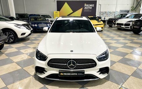 Mercedes-Benz E-Класс, 2020 год, 3 999 000 рублей, 2 фотография