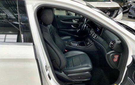 Mercedes-Benz E-Класс, 2020 год, 3 999 000 рублей, 24 фотография