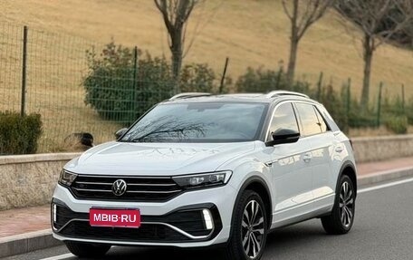 Volkswagen T-Roc I, 2022 год, 1 520 000 рублей, 1 фотография