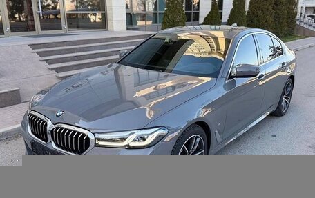 BMW 5 серия, 2022 год, 5 390 000 рублей, 1 фотография