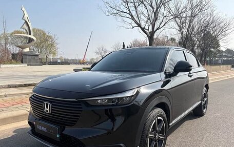 Honda Vezel, 2023 год, 1 850 000 рублей, 1 фотография