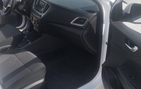 Hyundai Solaris II рестайлинг, 2021 год, 1 480 000 рублей, 12 фотография