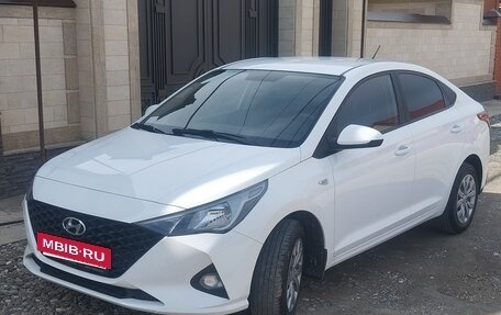 Hyundai Solaris II рестайлинг, 2021 год, 1 480 000 рублей, 13 фотография