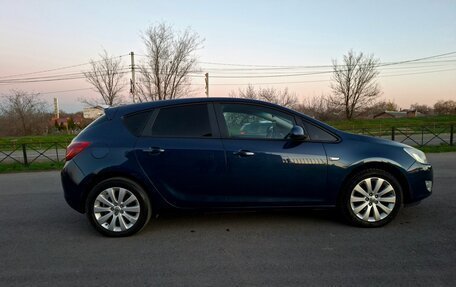 Opel Astra J, 2010 год, 680 000 рублей, 7 фотография