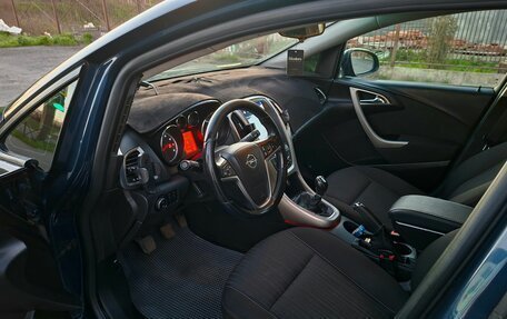 Opel Astra J, 2010 год, 680 000 рублей, 9 фотография