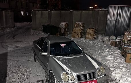 Mercedes-Benz E-Класс, 1998 год, 380 000 рублей, 2 фотография