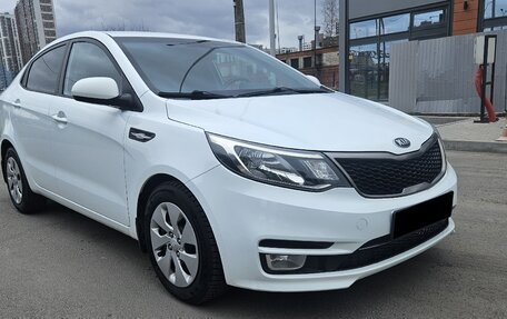 KIA Rio III рестайлинг, 2015 год, 720 000 рублей, 2 фотография