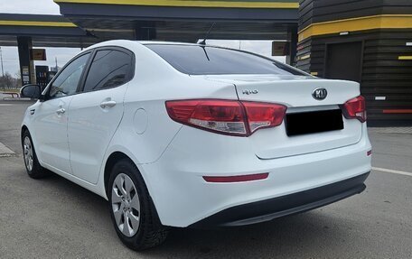 KIA Rio III рестайлинг, 2015 год, 720 000 рублей, 5 фотография