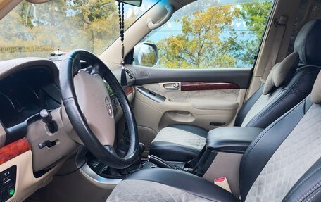 Toyota Land Cruiser Prado 120 рестайлинг, 2003 год, 2 199 000 рублей, 11 фотография