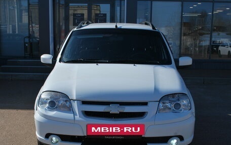 Chevrolet Niva I рестайлинг, 2015 год, 470 000 рублей, 3 фотография