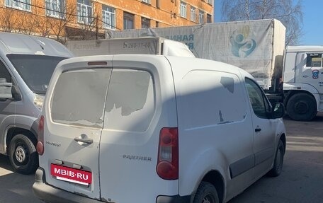 Peugeot Partner II рестайлинг 2, 2011 год, 600 000 рублей, 2 фотография