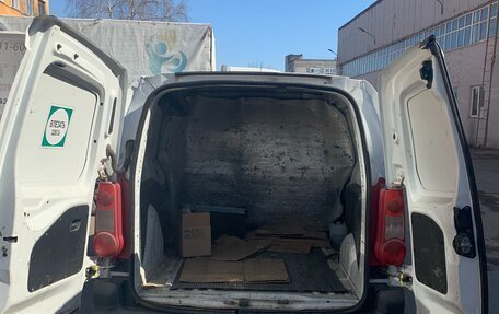 Peugeot Partner II рестайлинг 2, 2011 год, 600 000 рублей, 4 фотография